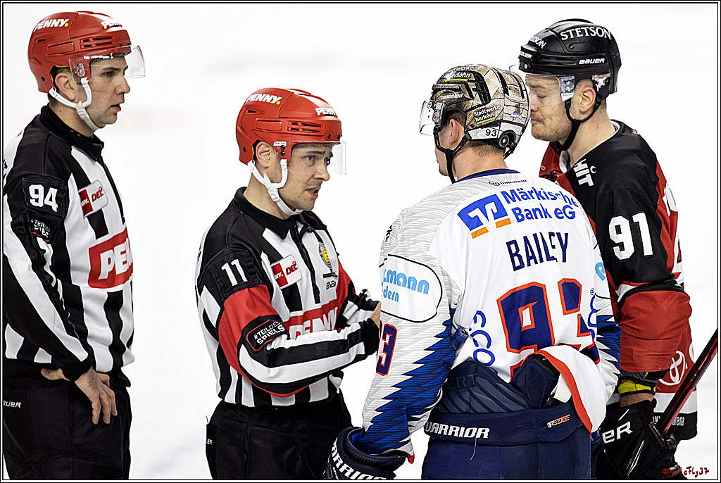 PENNY DEL;  Koelner Haie - Iserlohn Roosters; Koeln, 20.02.2022